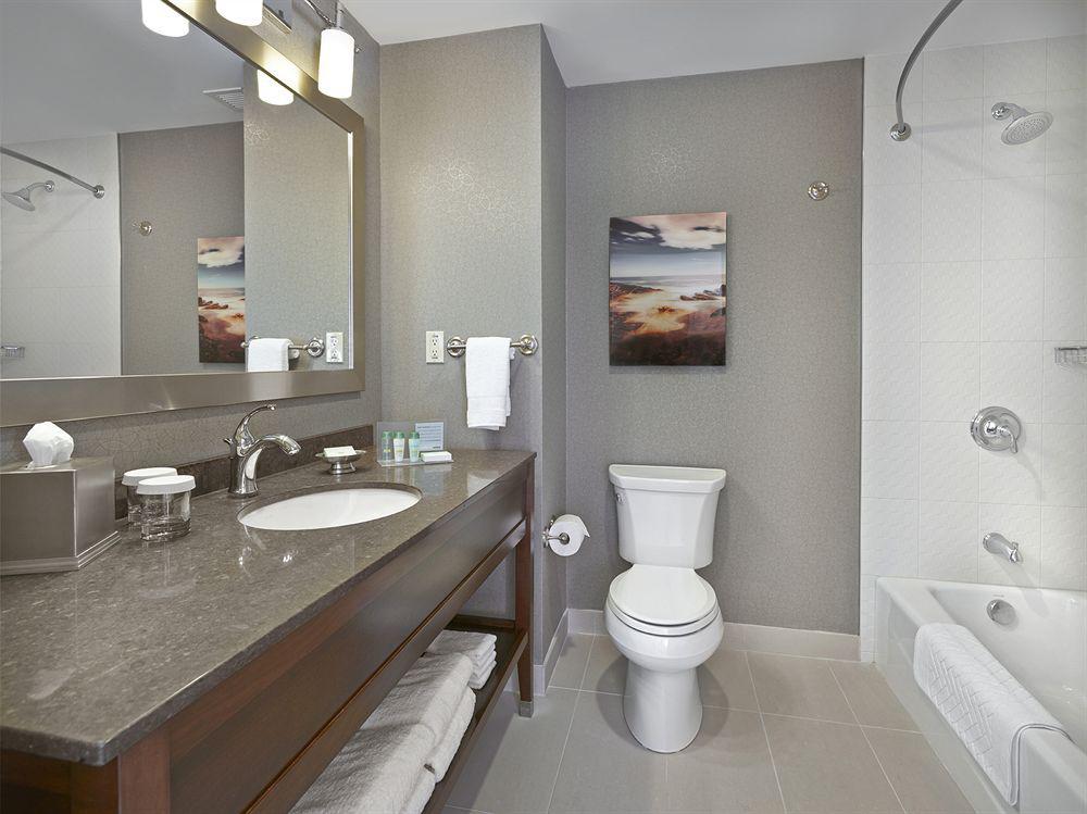 Homewood Suites By Hilton Halifax - Downtown Zewnętrze zdjęcie